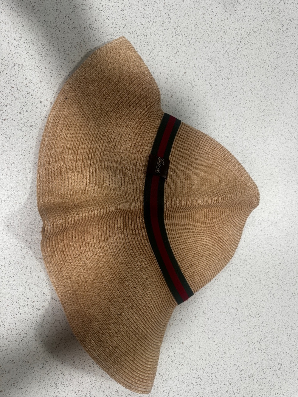 Gucci Tan Straw-Style Bucket Hat with Green and Red Stripe
